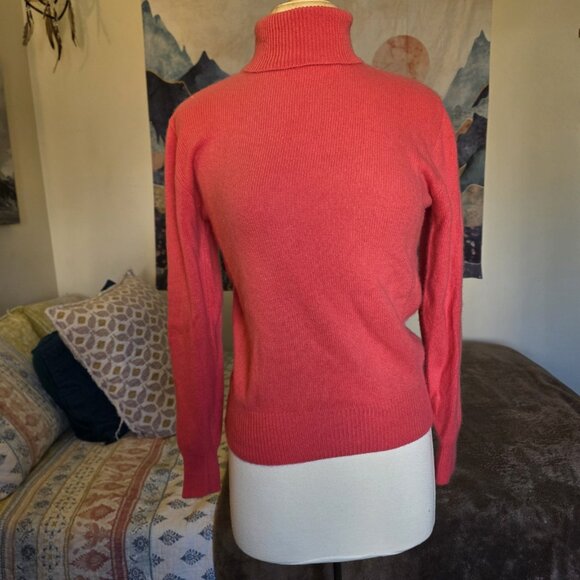 Neiman Marcus 100% Cashmere Turtleneck Sweater M Coral Pink Soft Luxe Knit - Picture 8 of 14